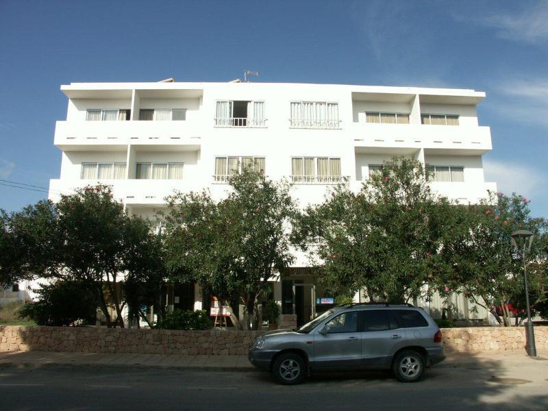 Maria Hotel Es Pujols Exterior photo